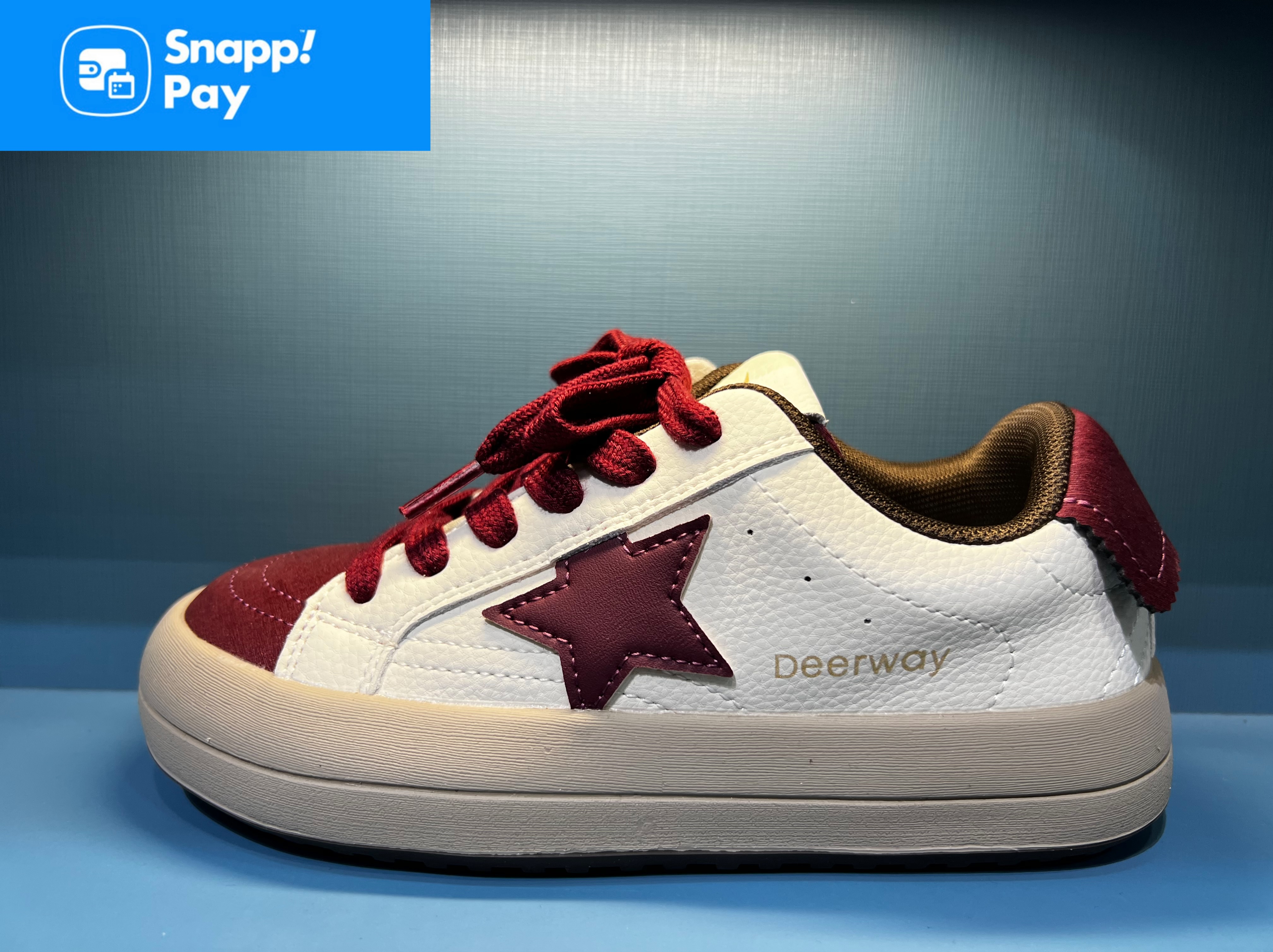 ونس وارداتی بچه گانه GOLDEN GOOSE ضد اب چسبی